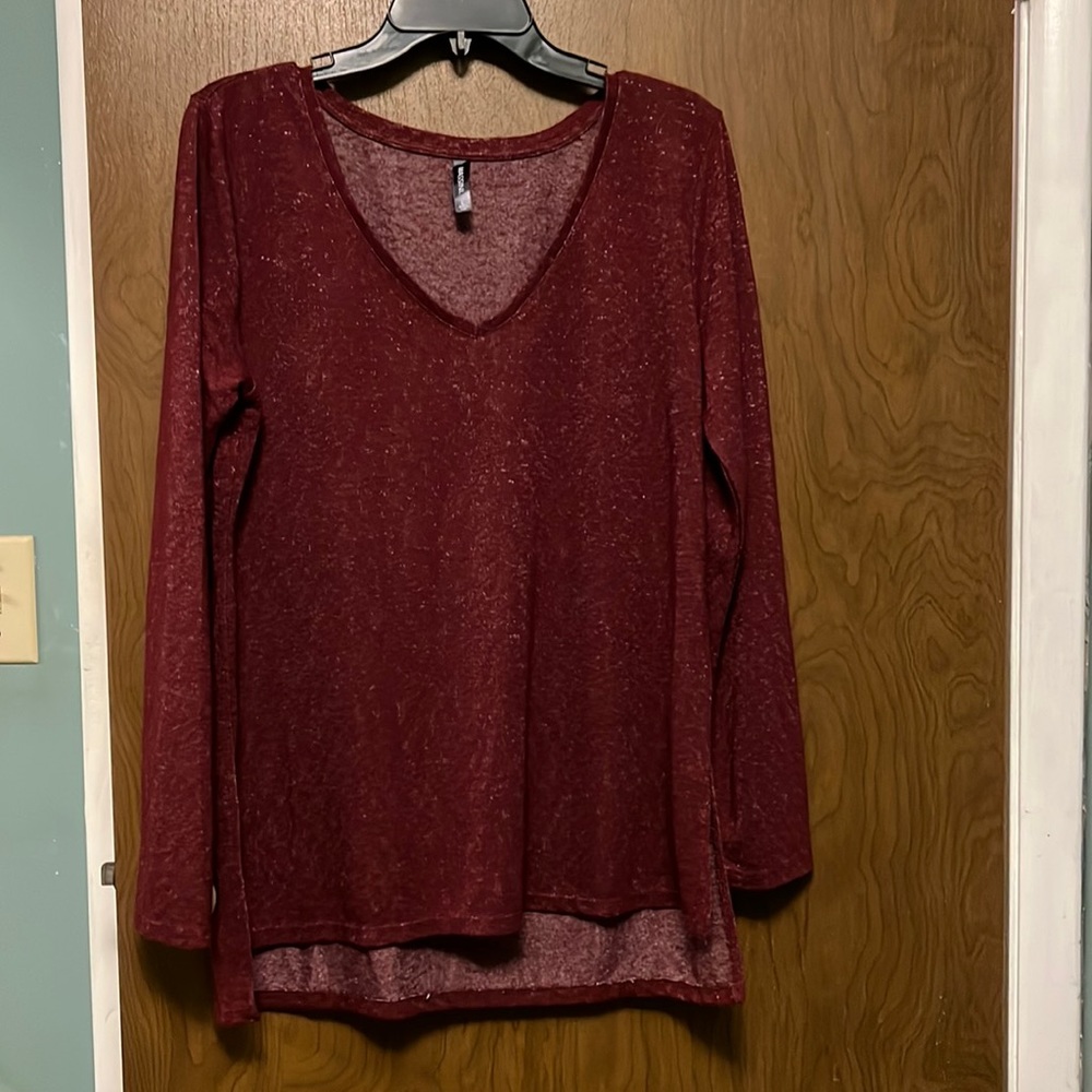 Massini women’s maroon shirt size L